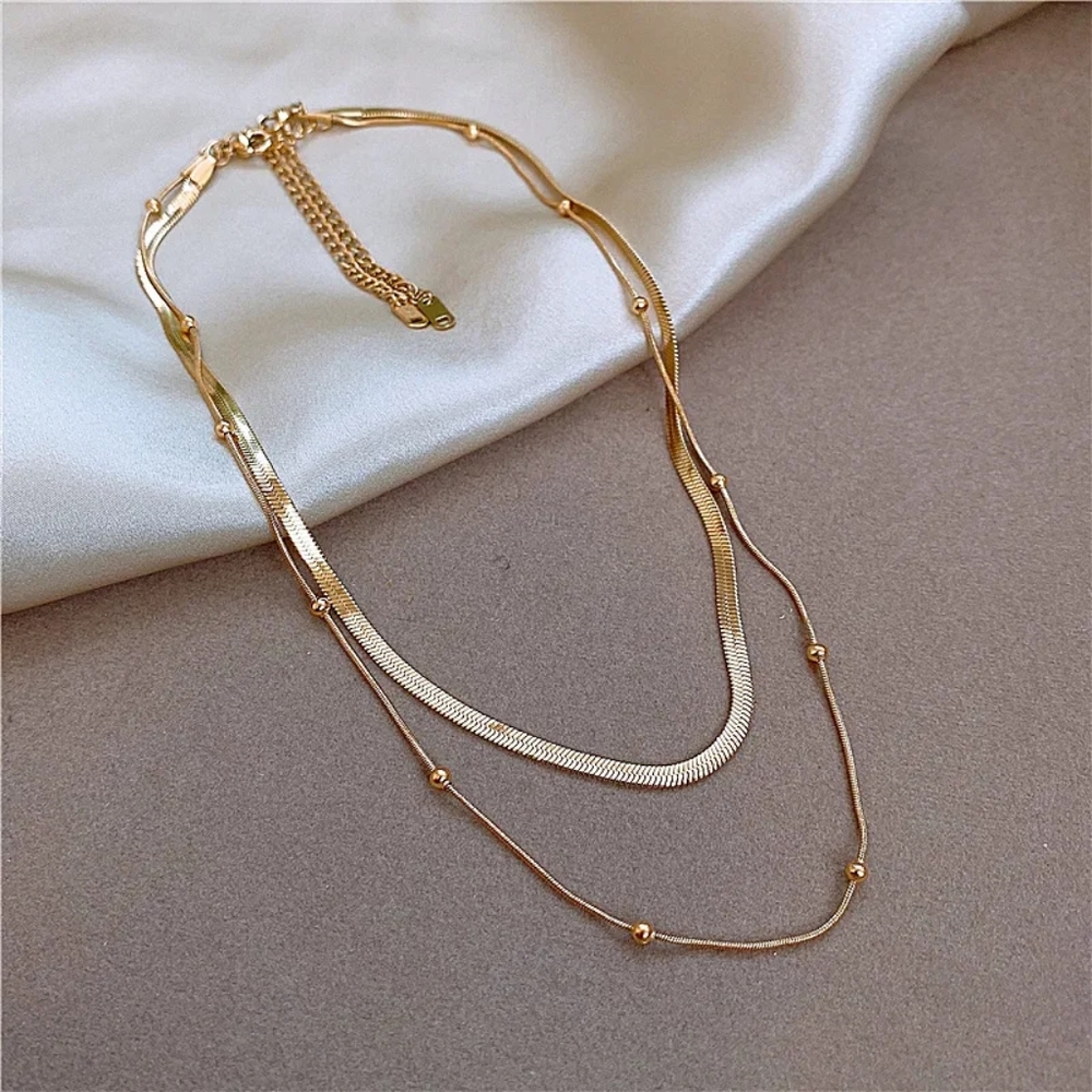 Titanium Steel Leyered Necklaces, Minimalist Style, Gold. - Picture 3 of 7